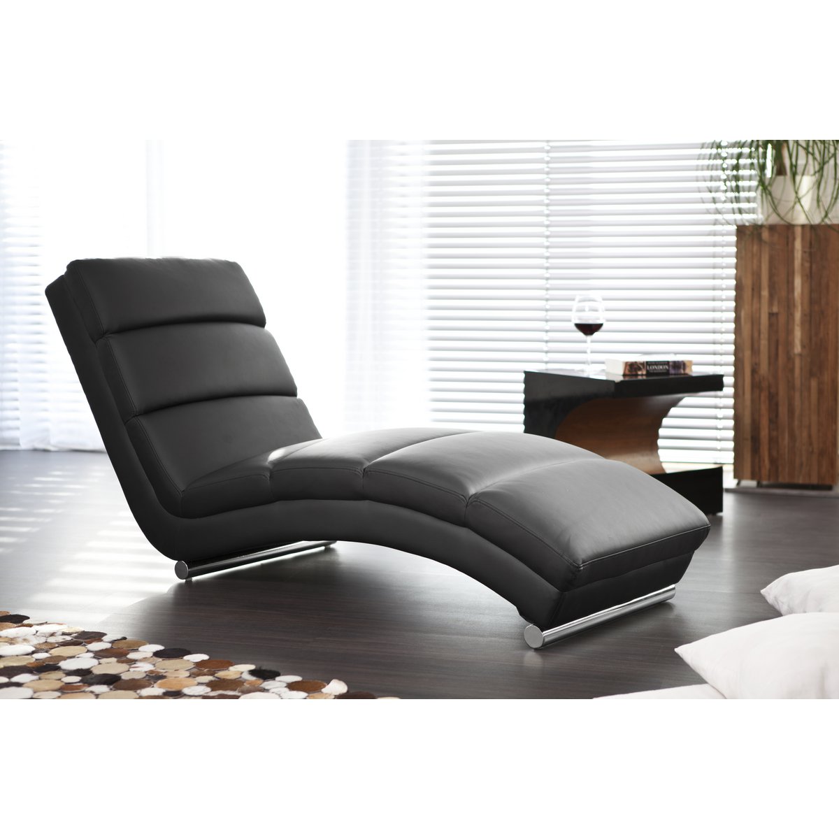 Relax ligbed zwart kunstleer look