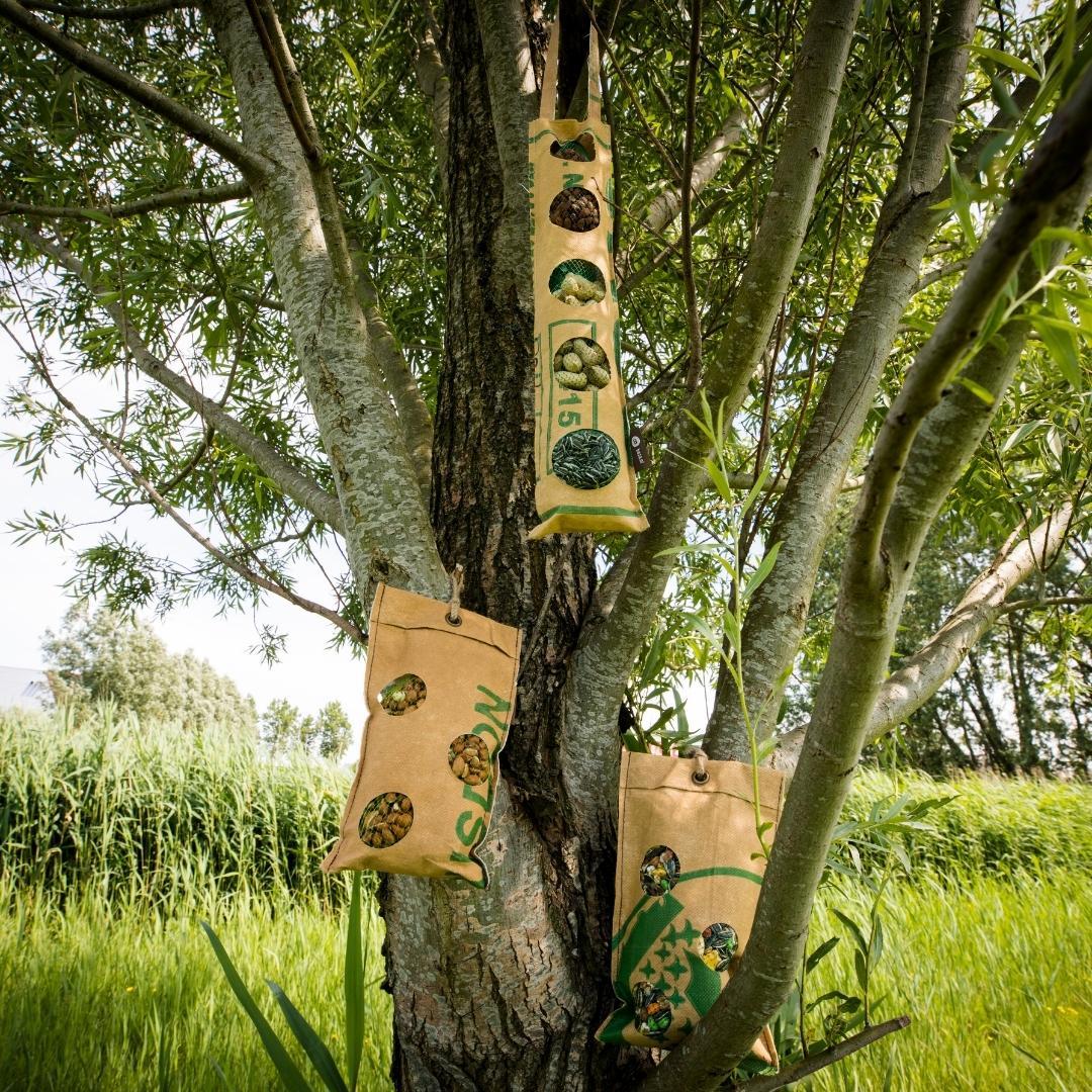 Bird-Buffet | Rags Feeder | 300 Gram