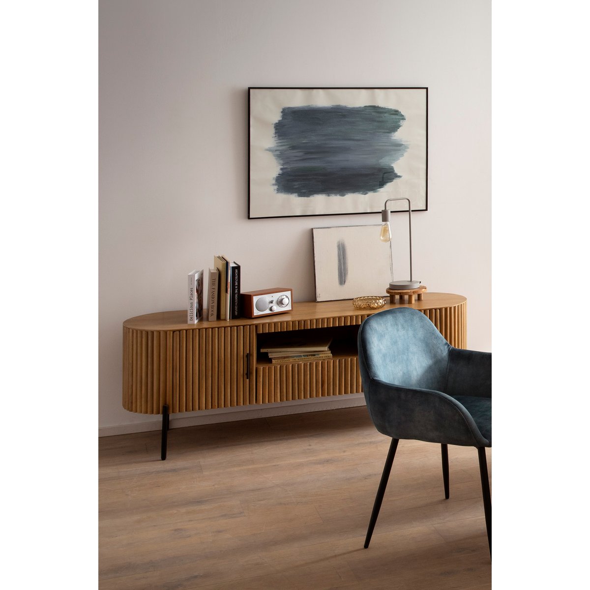 TV-lowboard