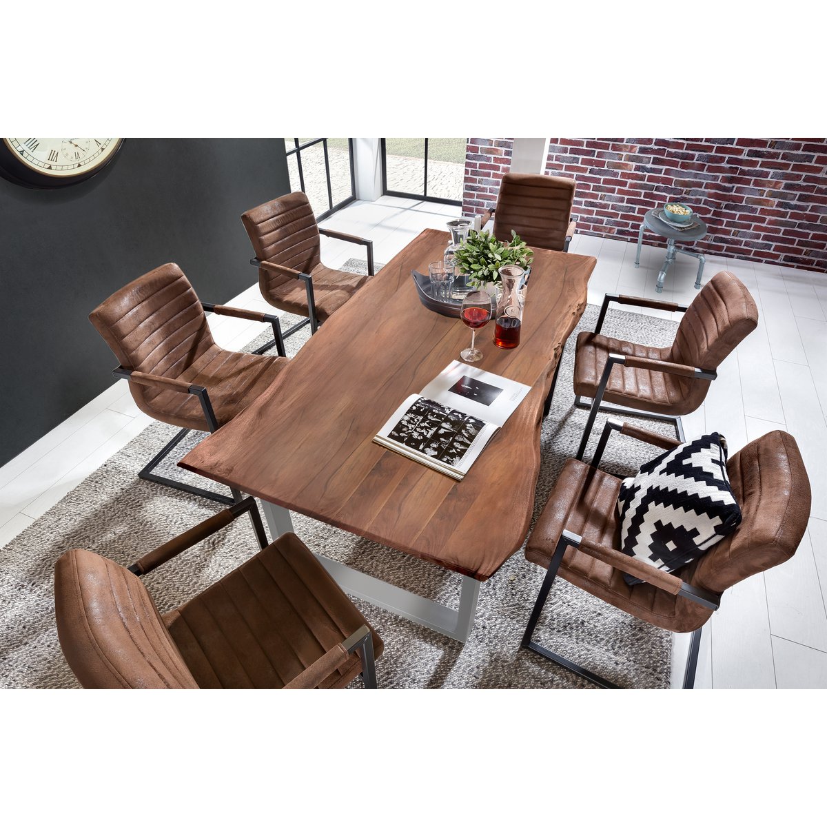 Tafel 160 x 85 cm met boomrand zoals gegroeid