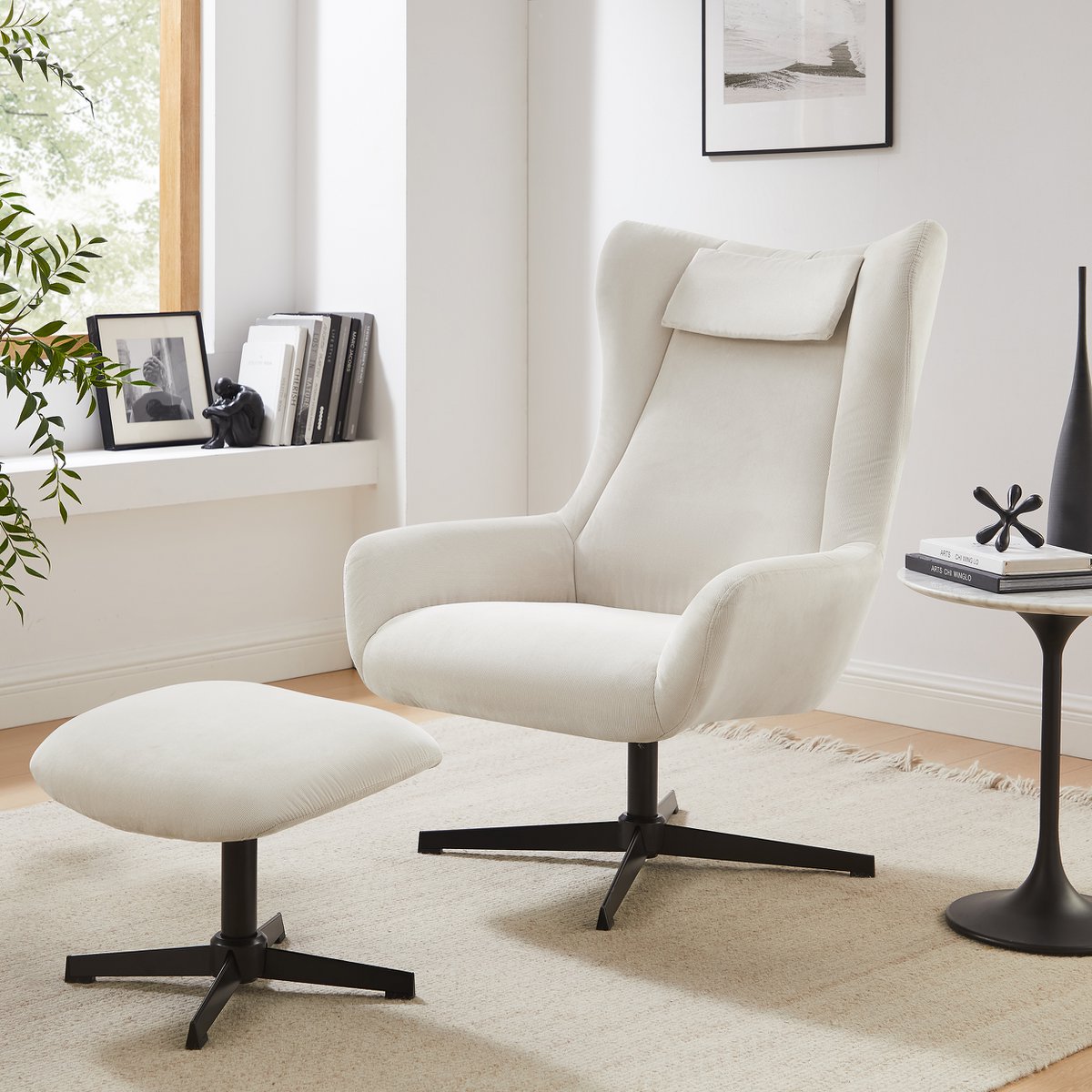 Fauteuil en kruk corduroy look beige