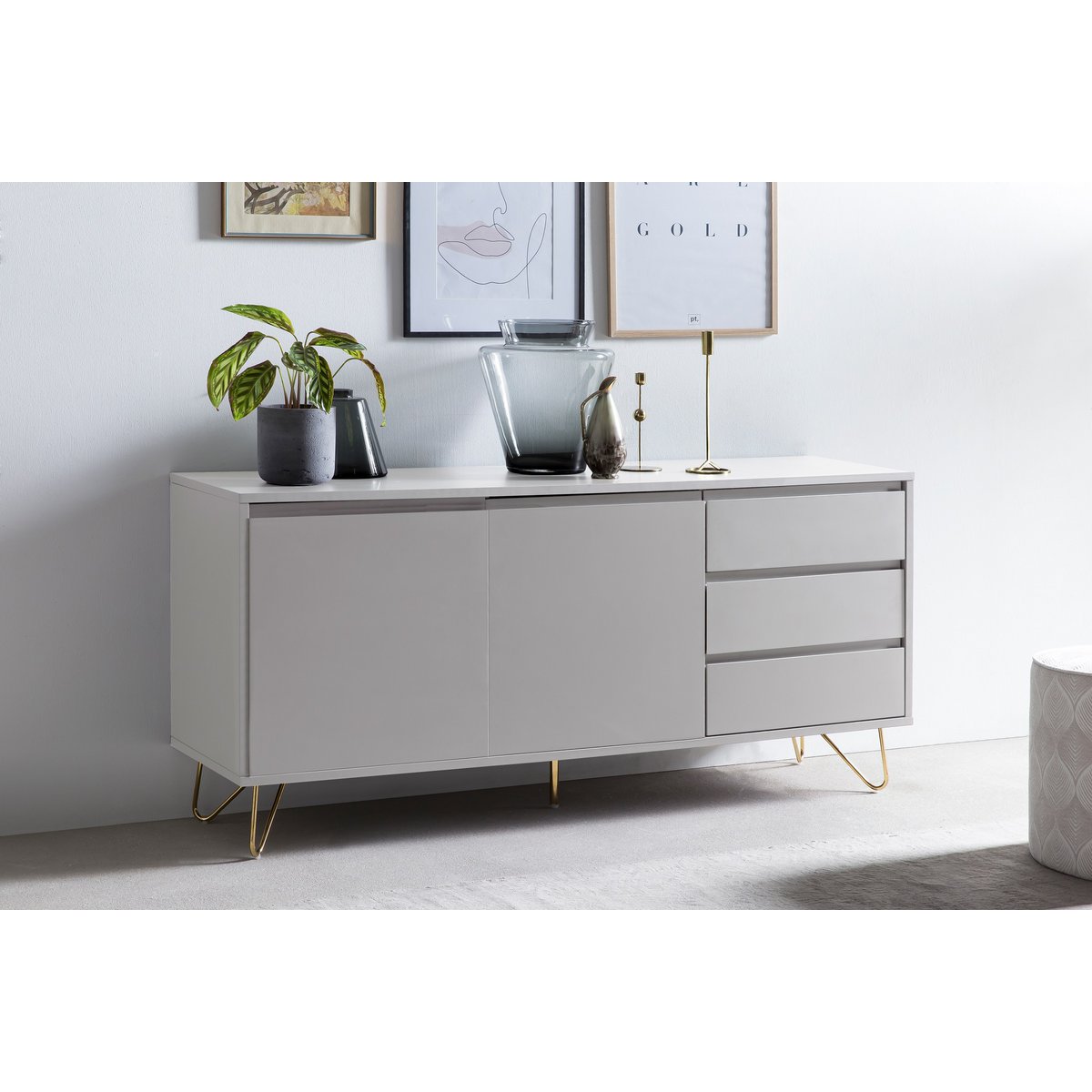 Dressoir met 2 deuren en 3 lades