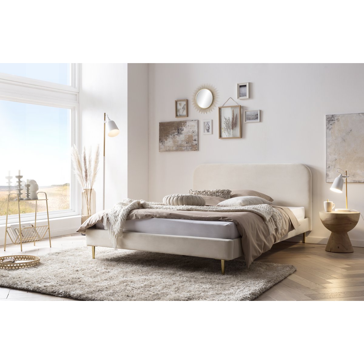 Gestoffeerd bed met beige fluwelen hoes 140x200 cm