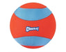 Chuckit Amphibious Mega Ball Oranje / Blauw 12X12X12Cm
