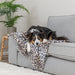 Trixie Hondendeken Leo Softpluche Panterprint Creme 100X70 Cm