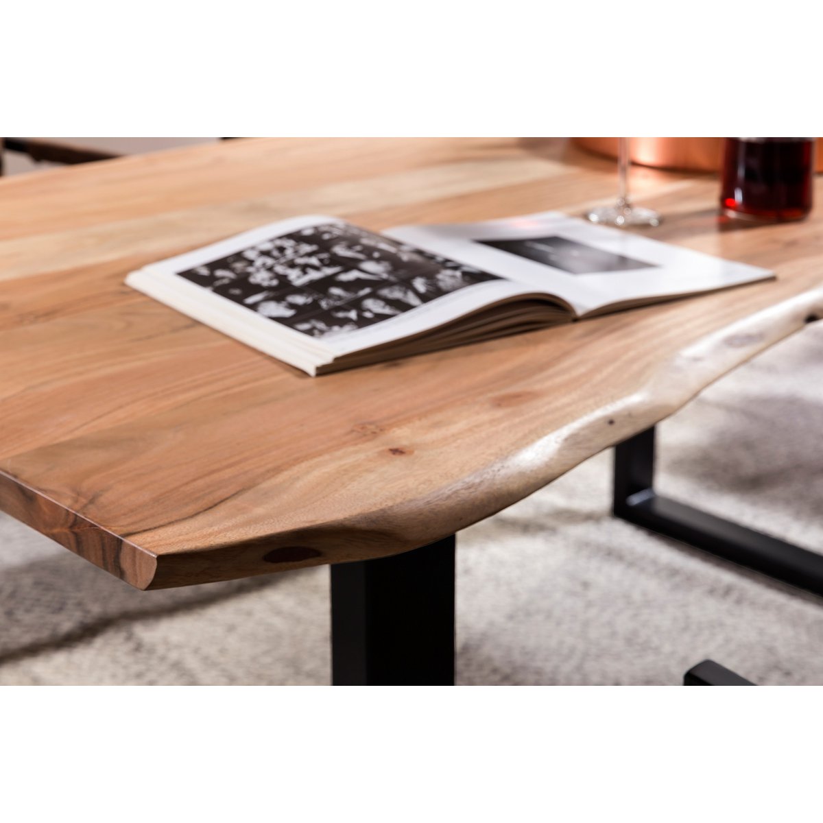 Tafel 180 x 90 cm, zwart frame