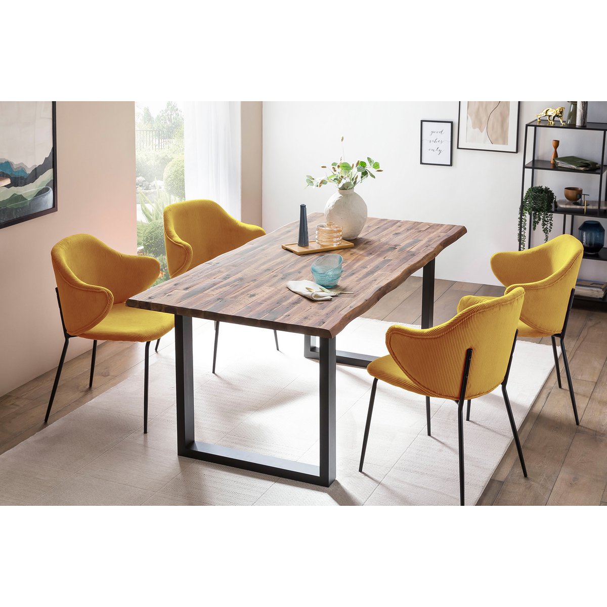 Set van 2 fauteuils in goud