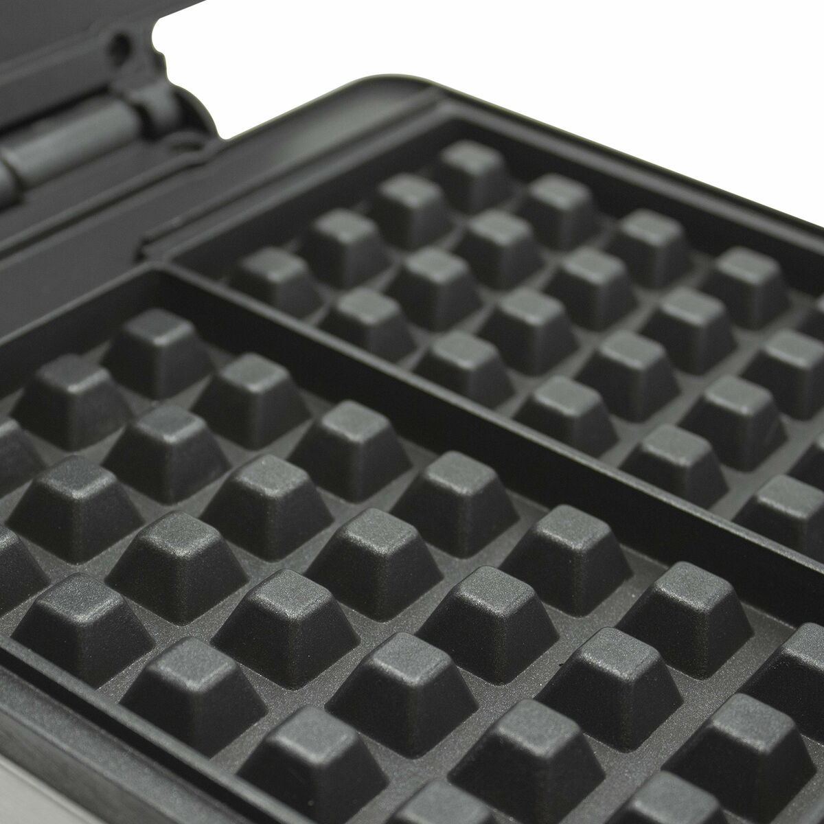 V5H835536C47C3BE9D0DC9B1986CF26C45DR6136598P3