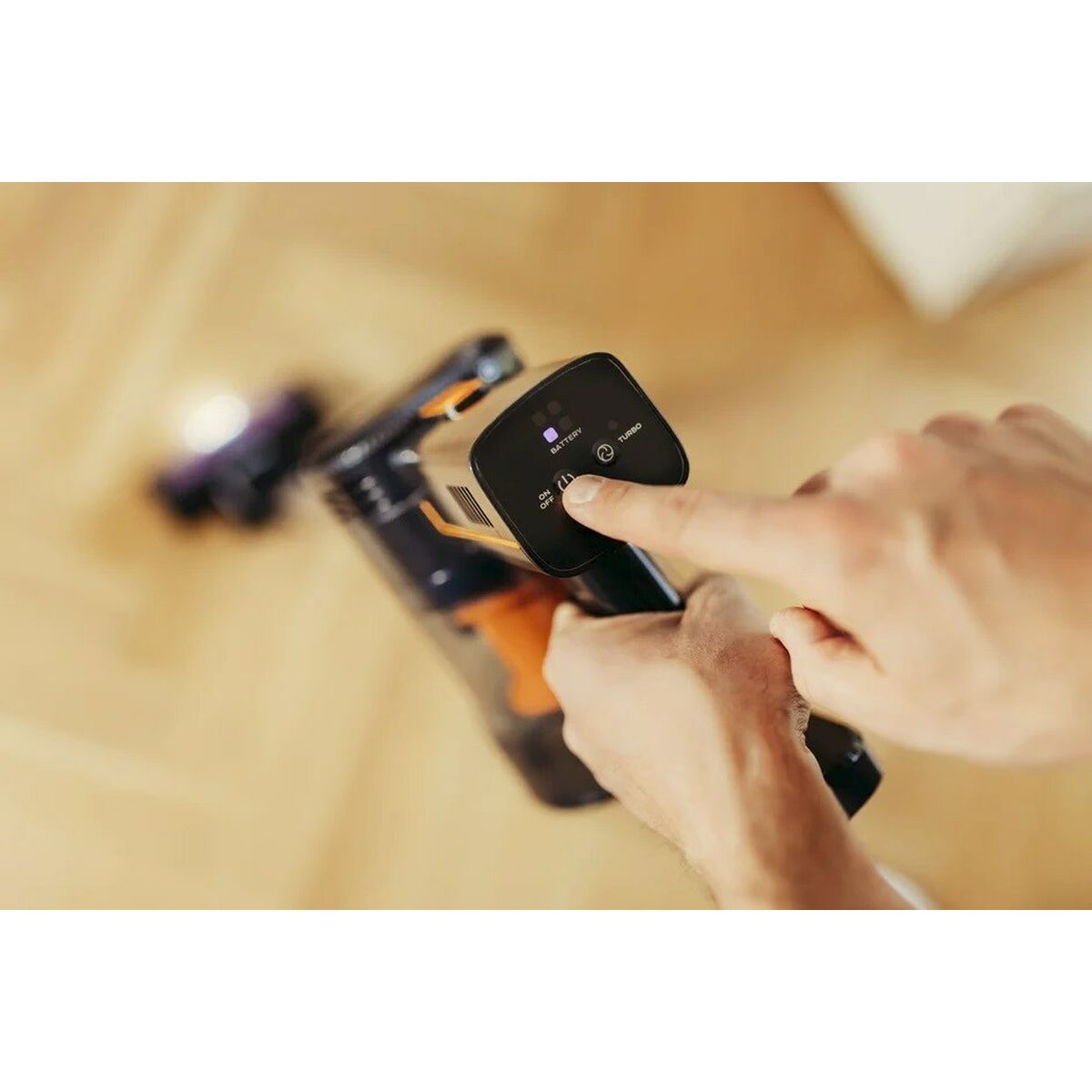 V6H666782296133CA2AAE95D8086191AB4CR6421786P8