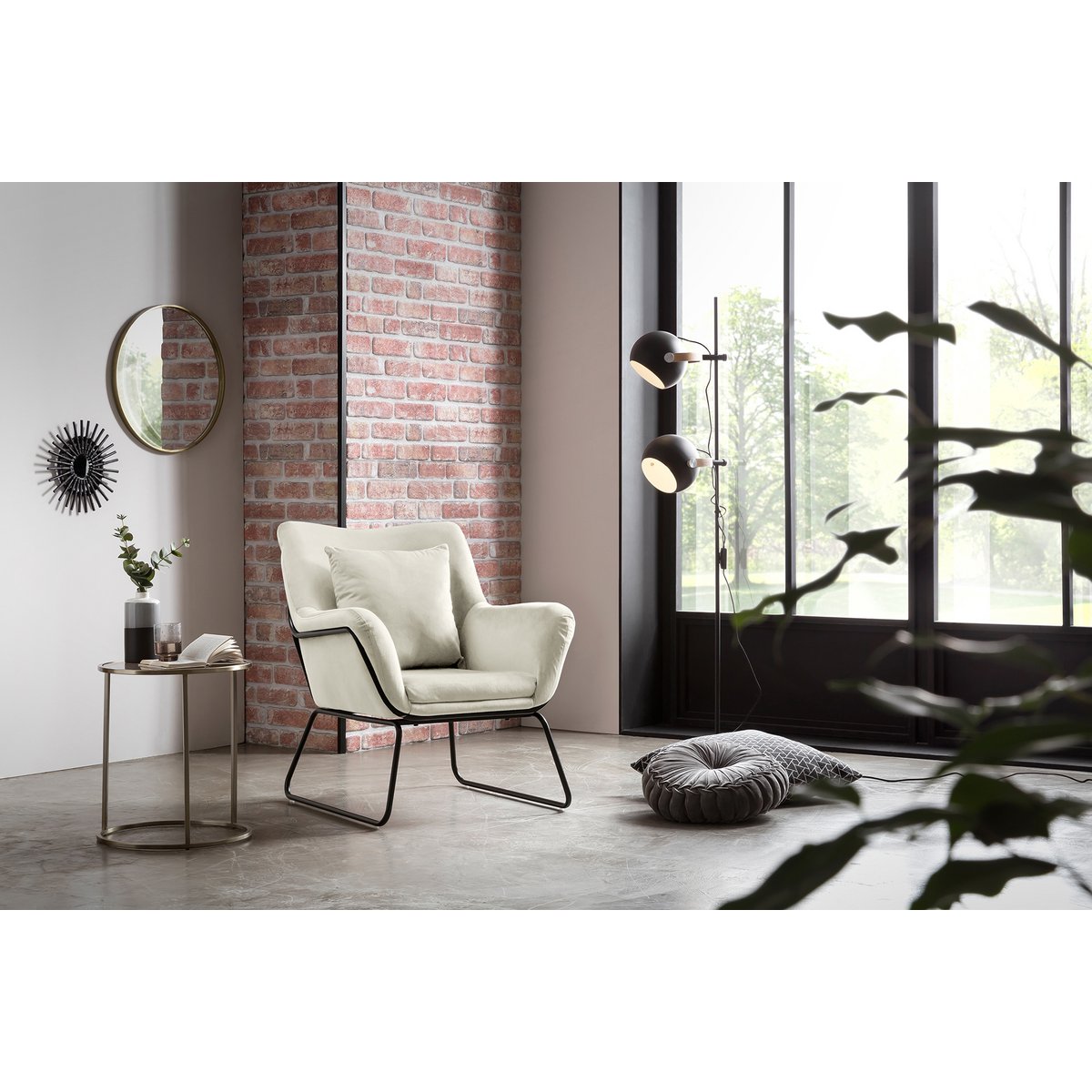 Loungestoel bekleed met beige fluweel