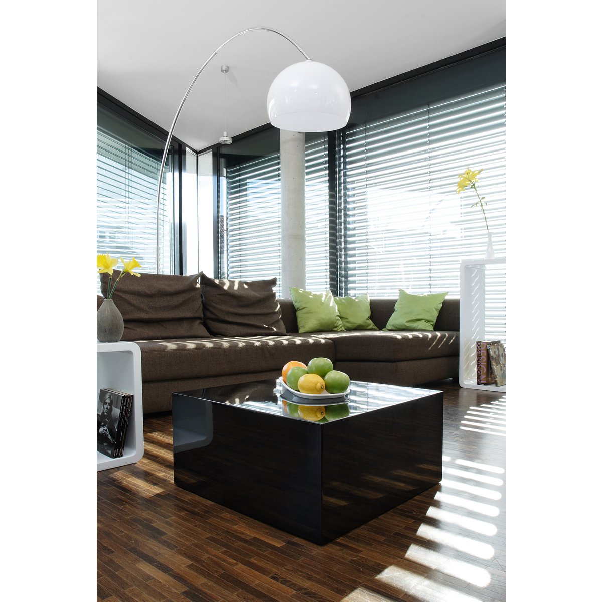 Salontafel 60x60x30cm zwart