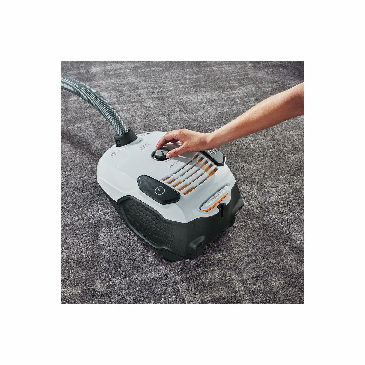 V5H17BF1DCC4F5746052CE8647918B18DFAR6897046P7