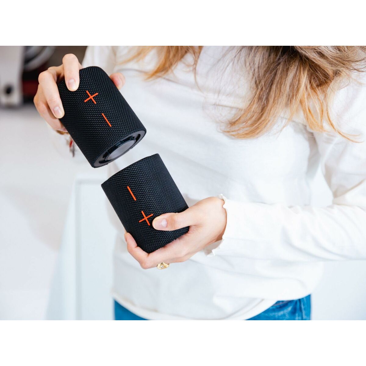 V4H114028F39B1A2452895BD5D69253E04CR5725542P5