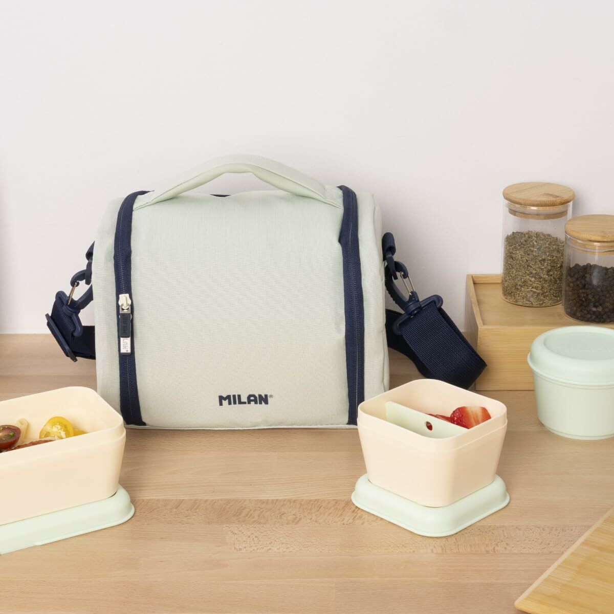 V4H1C7196EEFF09BBDCCA1C6BB83C7624ADR6205358P5