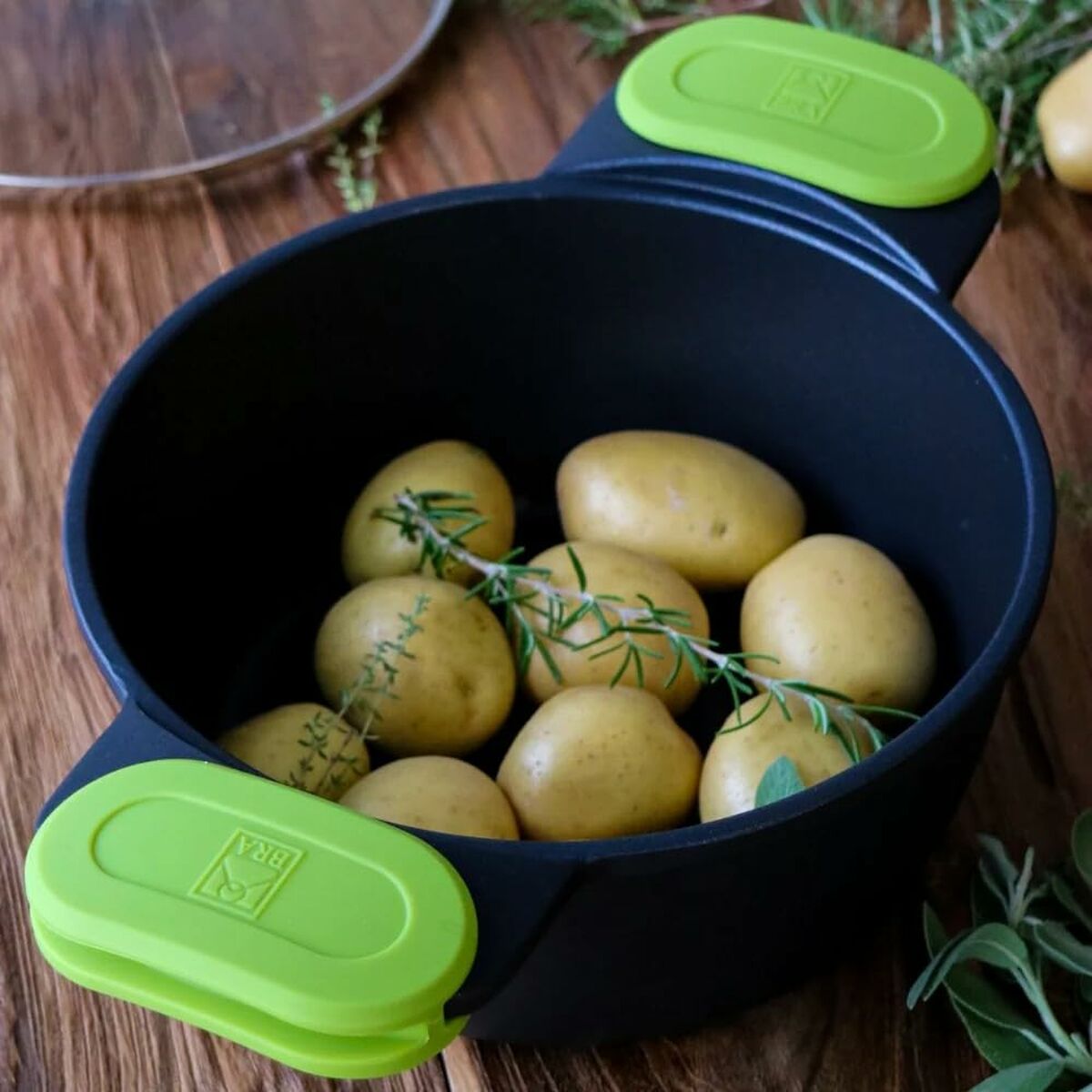 V4H0A30DB43FEBB308B333C3300EAF09907R6875084P6