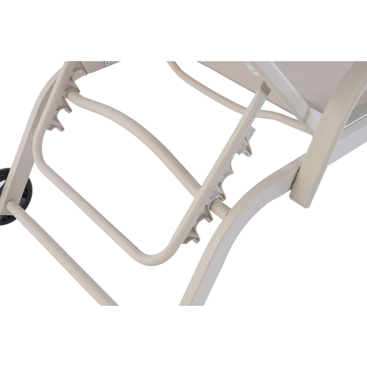 V2HC49963F28E3101D153141110F210F9BER7801086P6