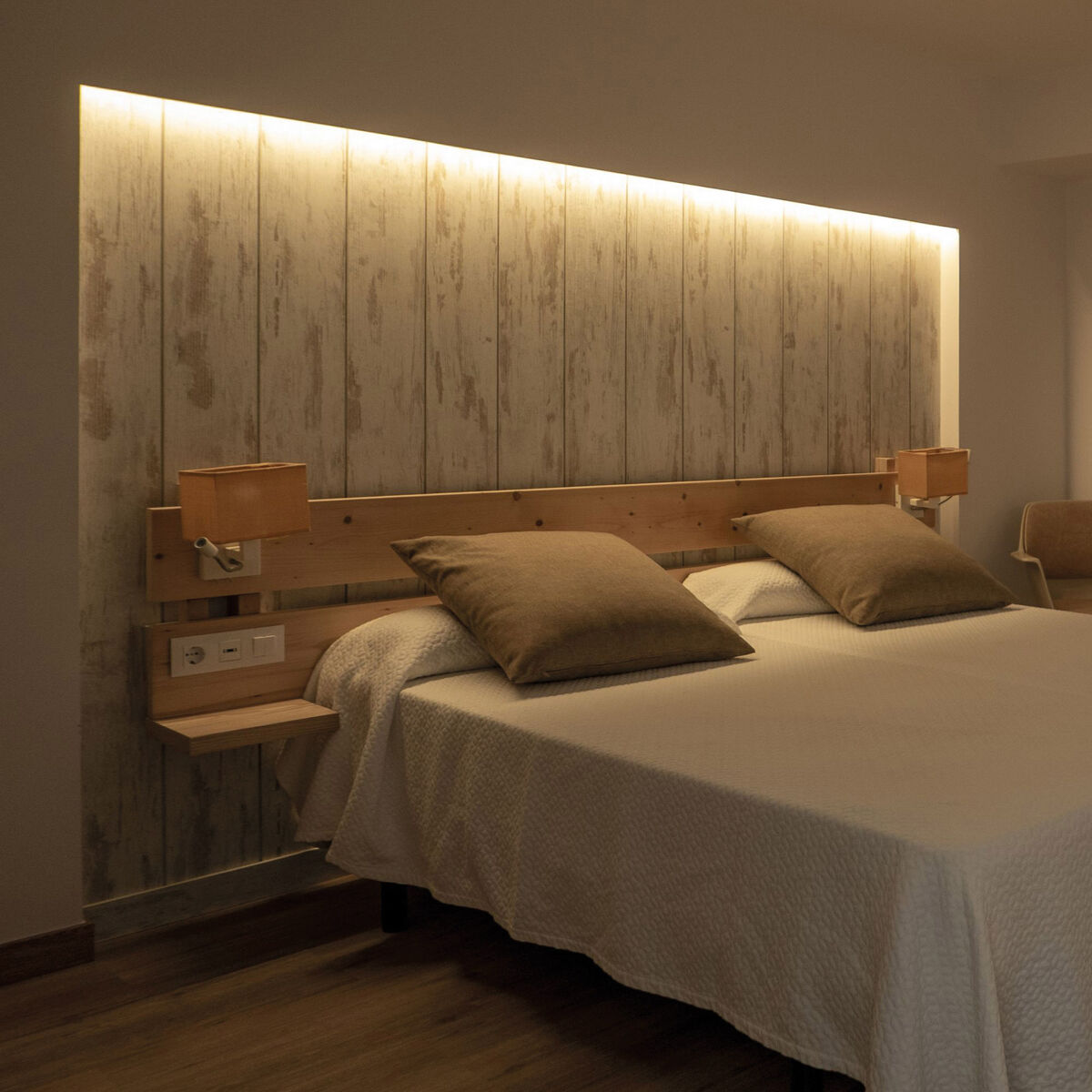 V8H38C5406EA5B468C1ABC931F203ACC9DCR4463252P6