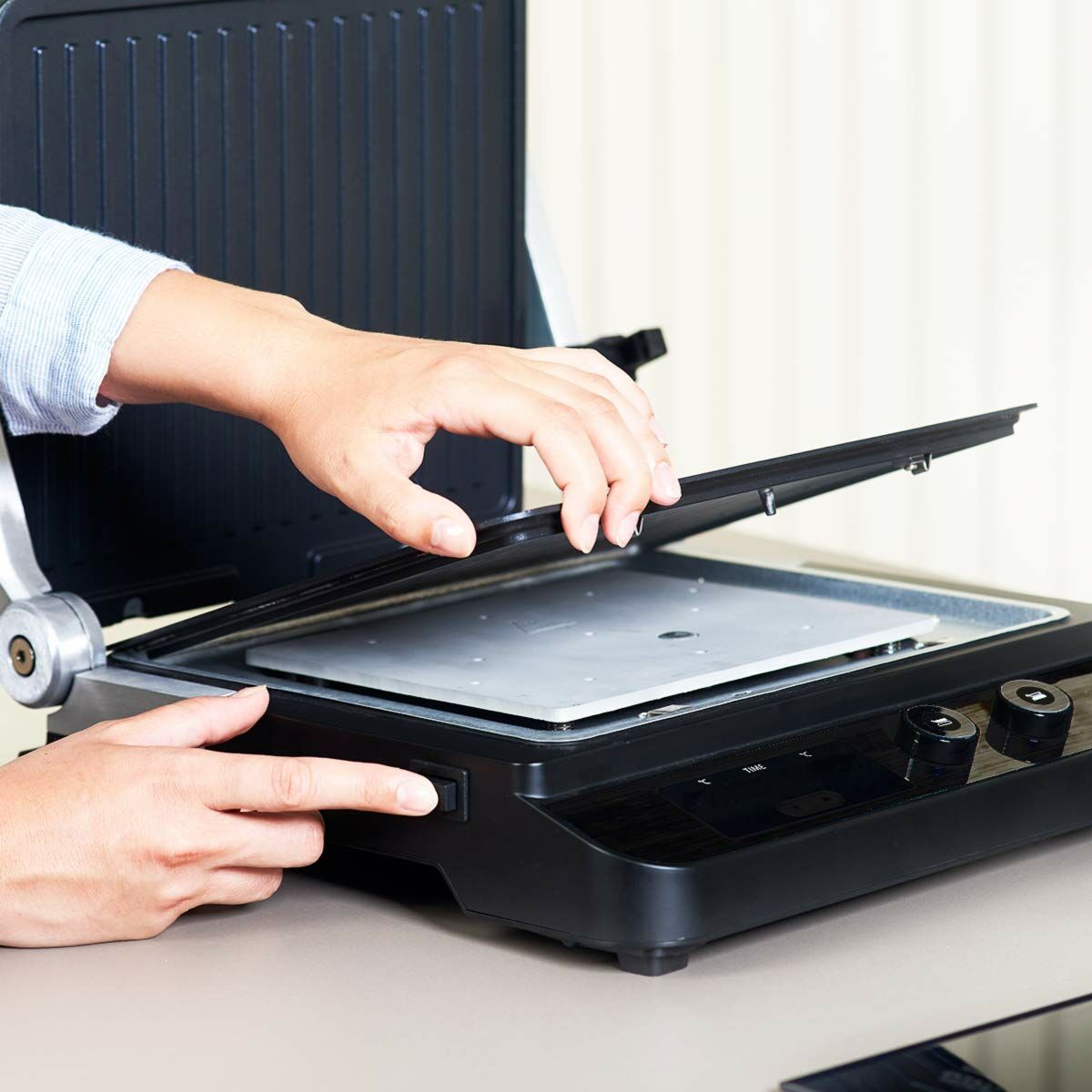 V4H851D0F651E4DEF438D69E065812B3FF6R7496136P7