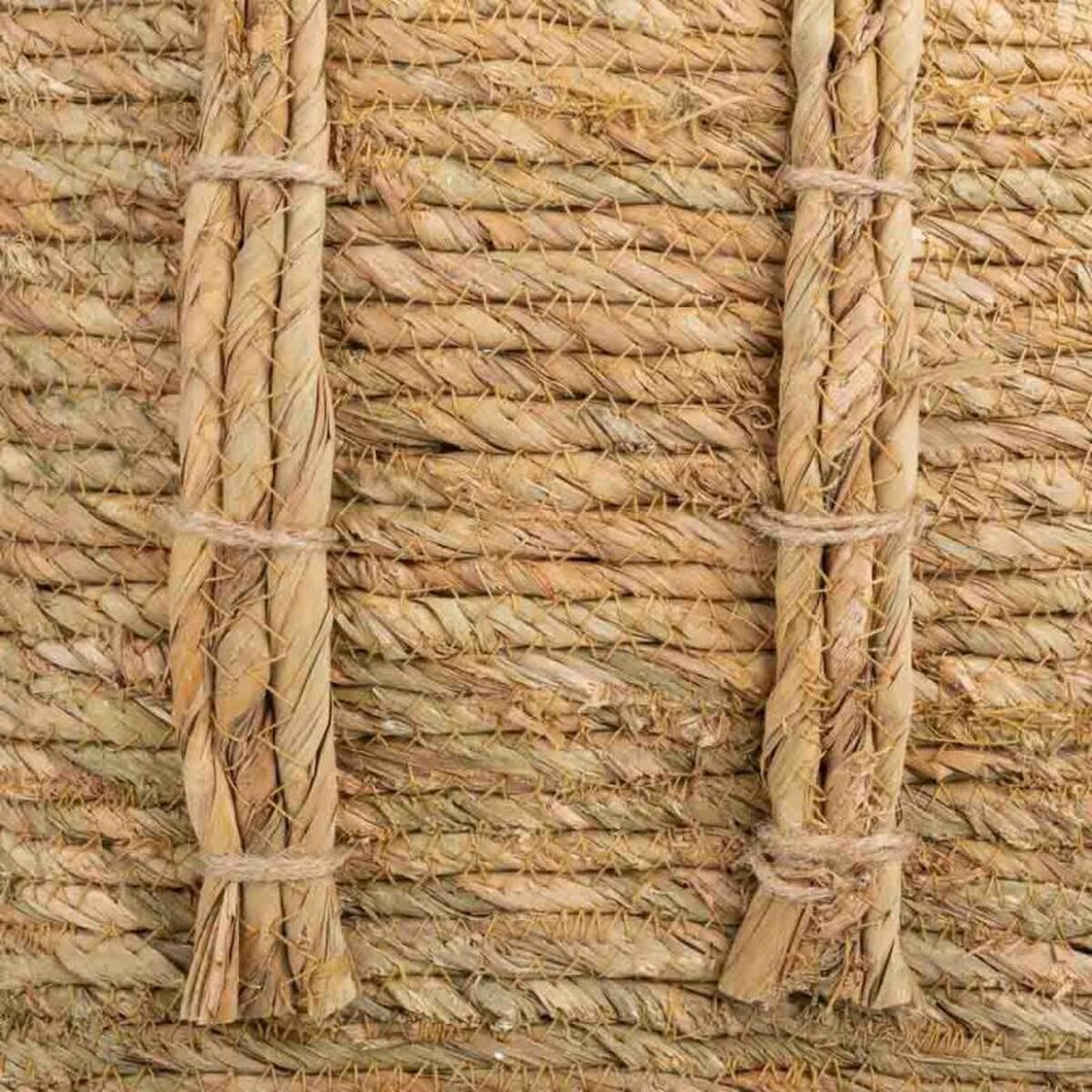 V6HCF95B1D293A8BEAD39730332FC98AB4CR5208249P3