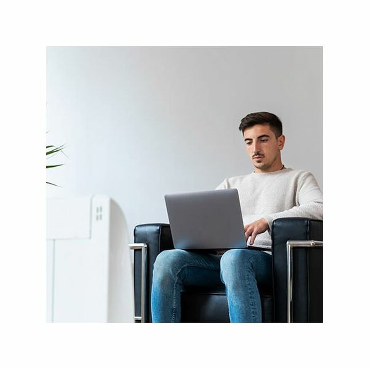 V12HFCF67ACA67EBF5E12550D6811D2AC063R6938399P5