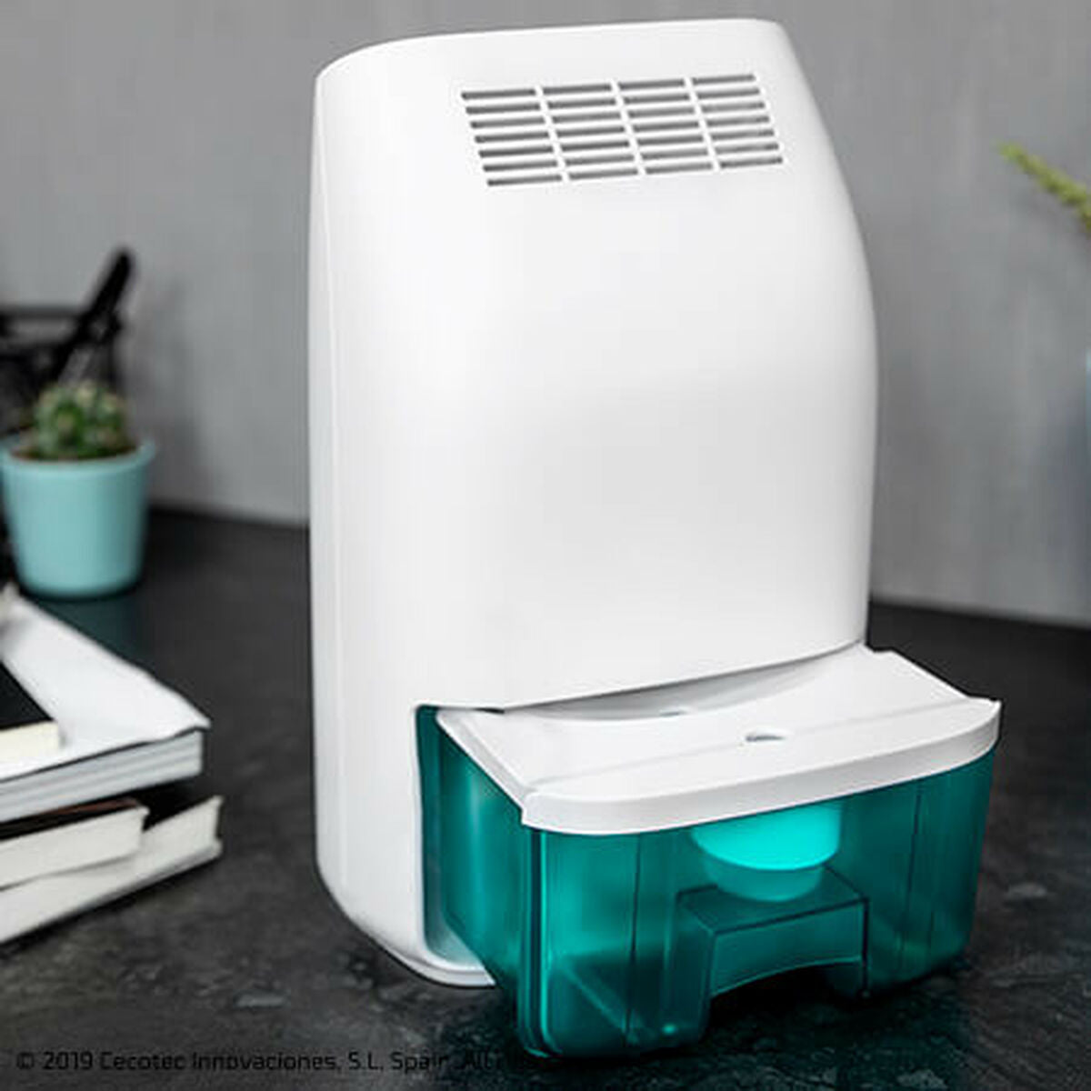 V13HF0A6F0AA50B1721CB6835D82067D381CR3880099P3