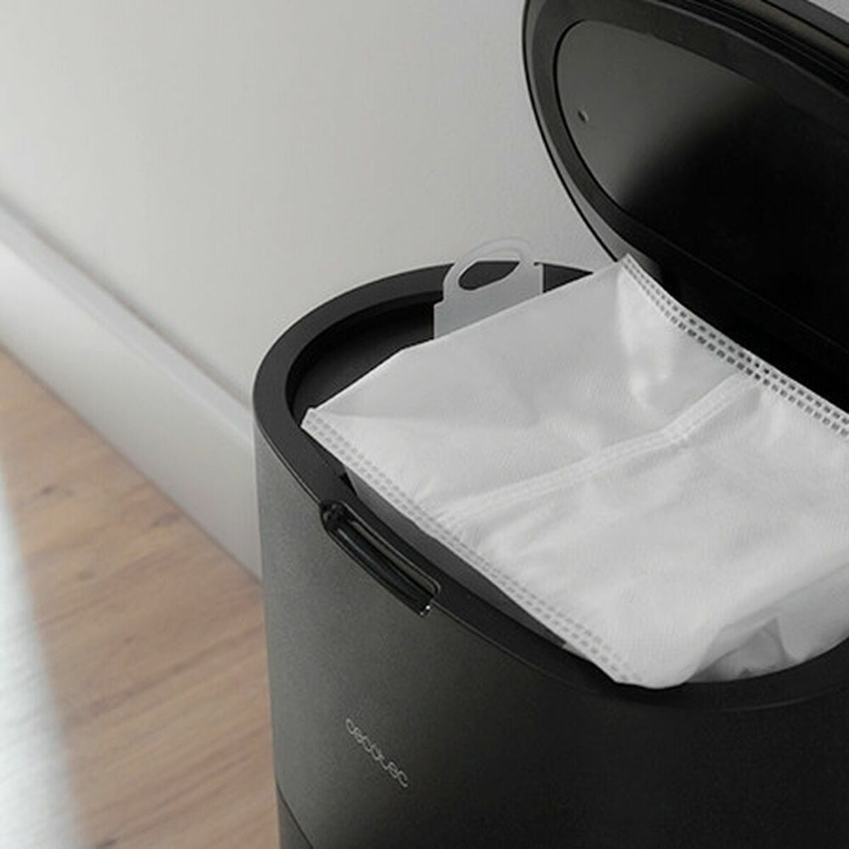 V8H672176B29E9BFD8DFFF9C9C92D146ECAR7073155P2