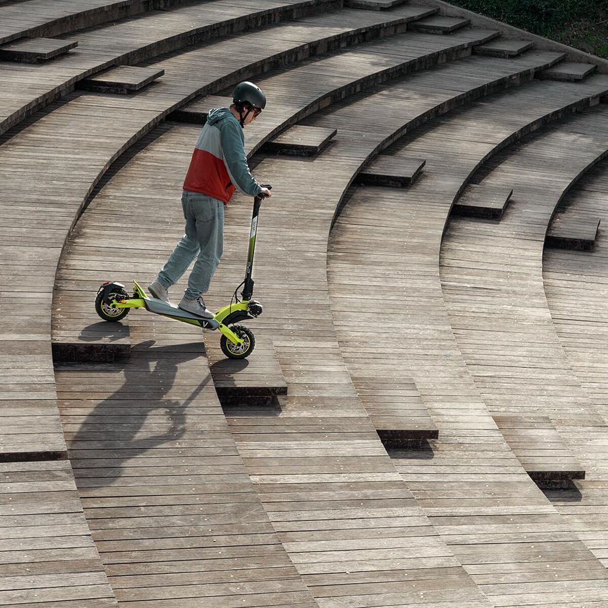 V2H83688760A2D32347785013804D0EE8D2R7648348P5