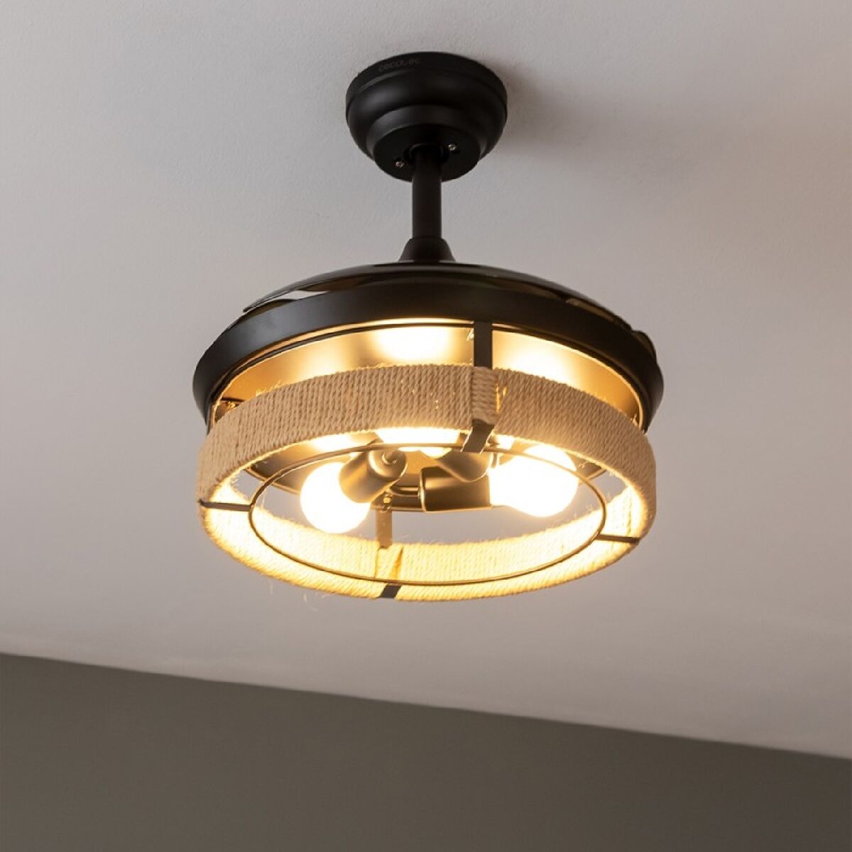 V4HBEEB2FD6EC68DCEFB66DC3CBF7884BFER7345349P4