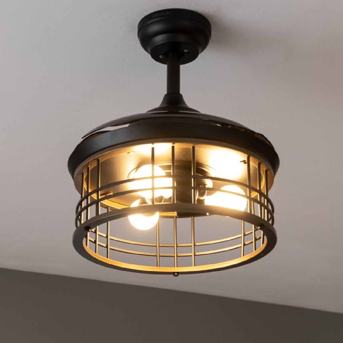 V7H279DE5BE7A85BB6FA78AFF44442A347ER7402477P4