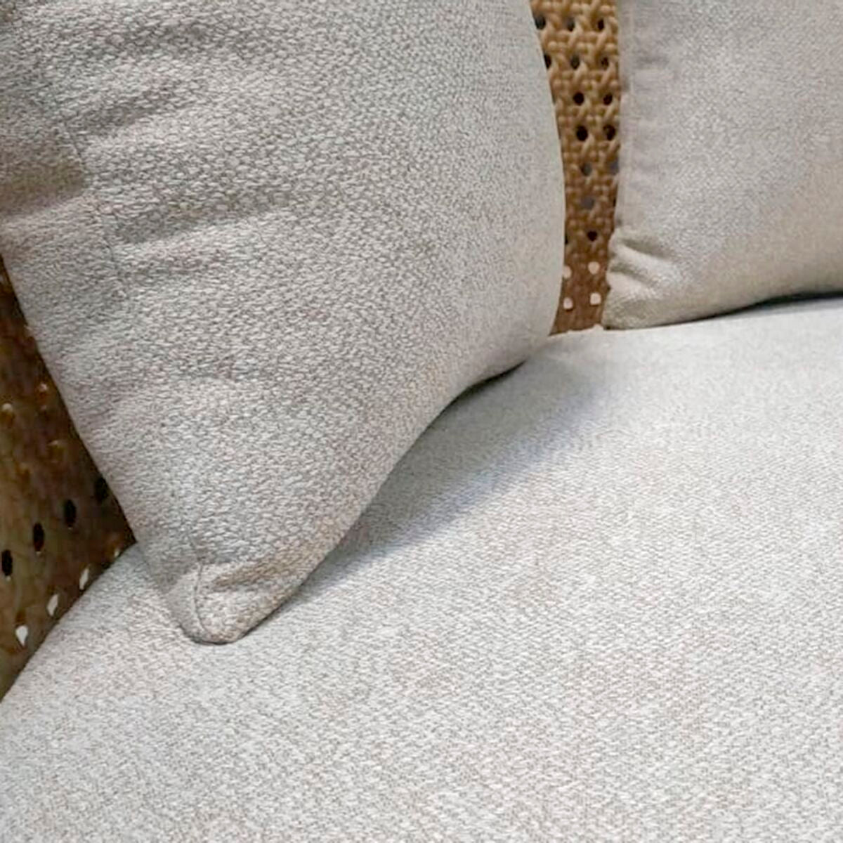 V7H4C0C063B93D4EA609BC75CEB34910E4DR4057984P4