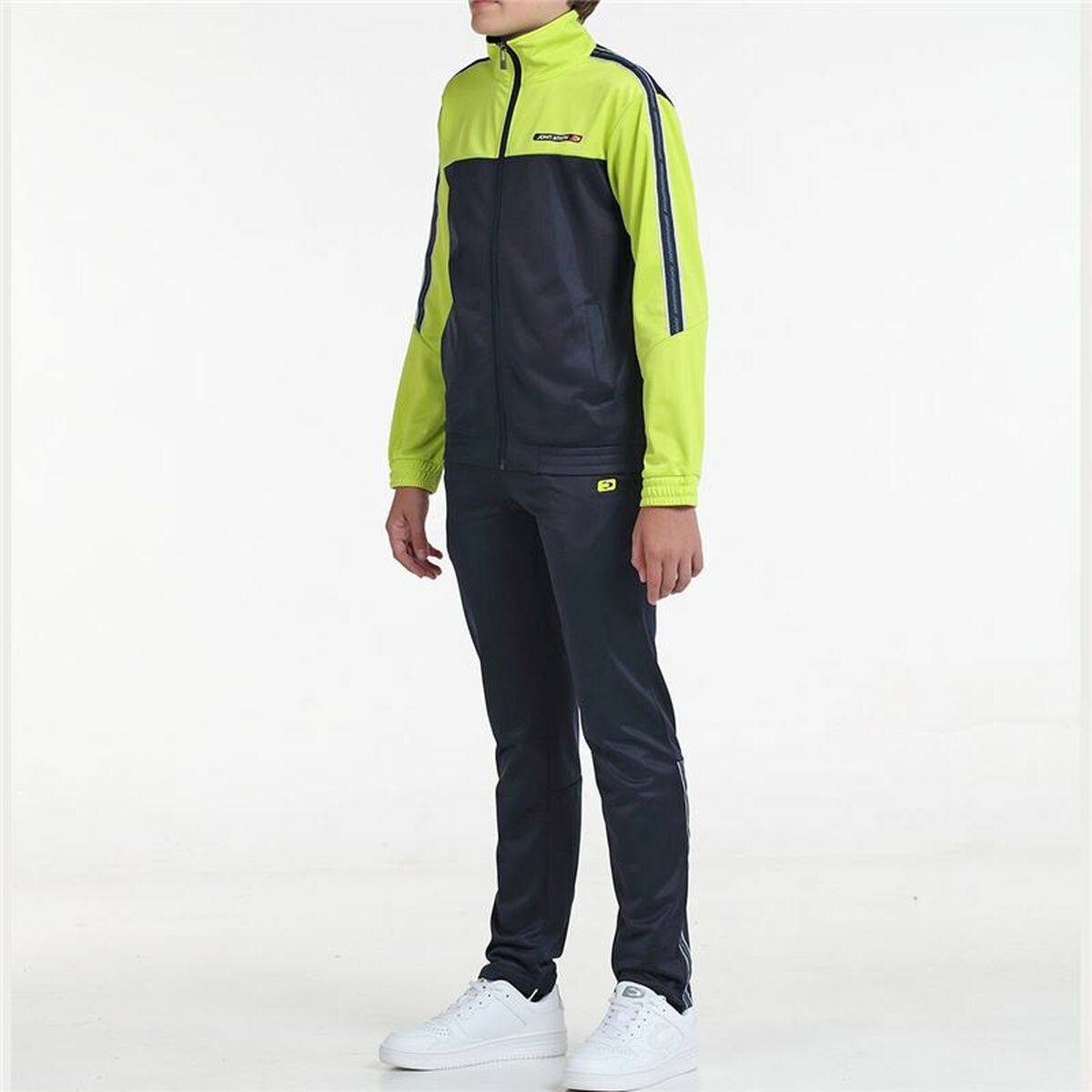 V5H8904228C3C8A3138323B7867E0885F4ER5469666P3