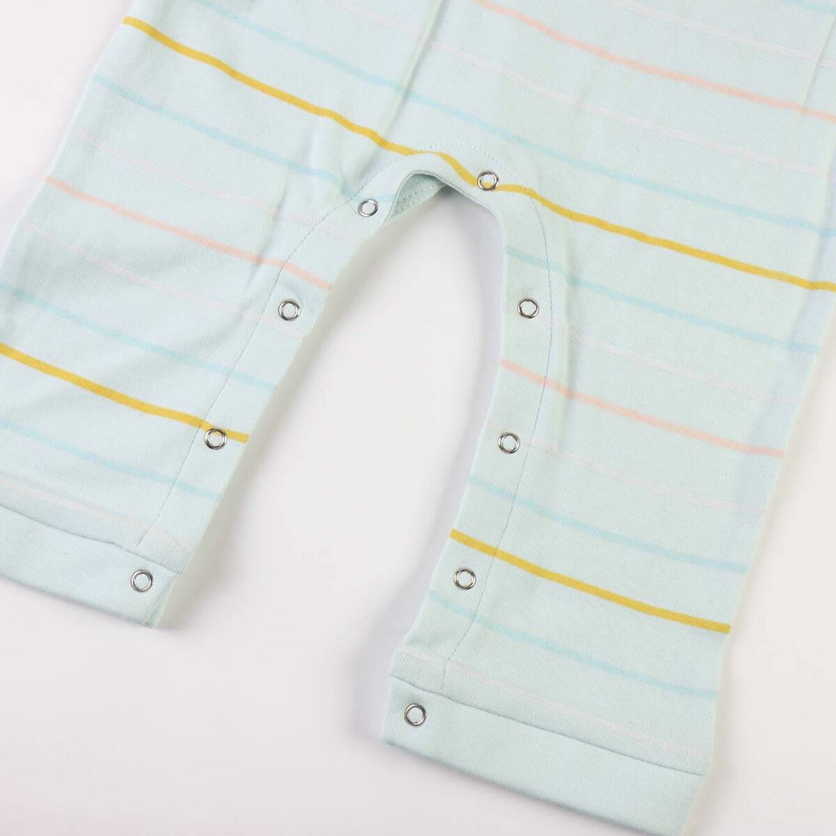 V14H25B2E1311633CECAC328D01F378B0517R7155420P3