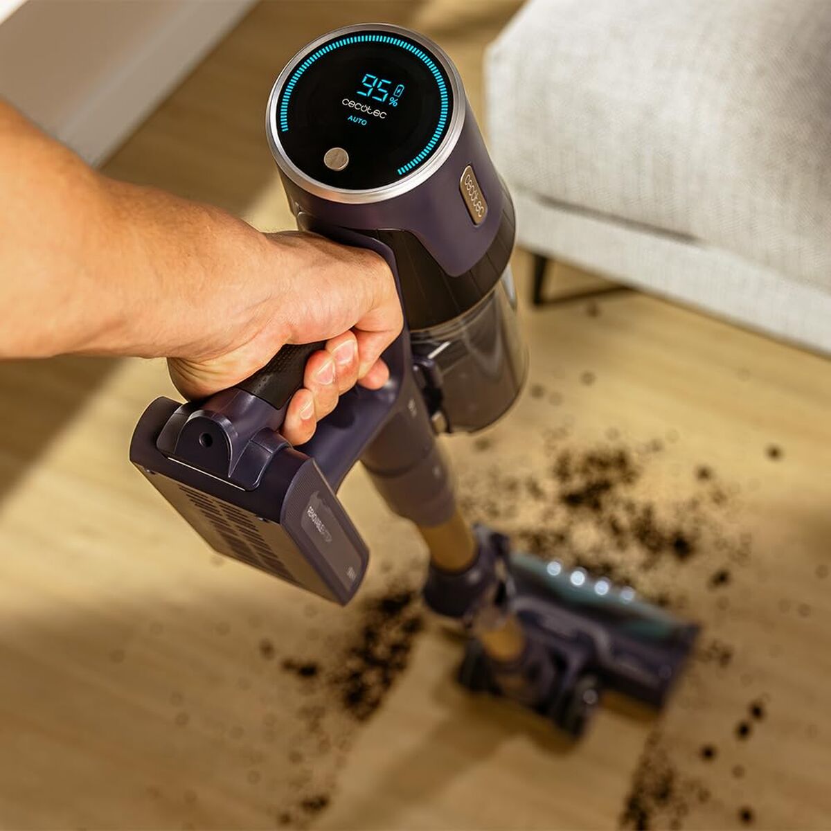 V2HAC4050A124987621950614EEB14A38FER7548615P10