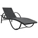 Ligbed met kussen en tafel poly rattan zwart