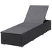 Ligbed met kussen poly rattan zwart
