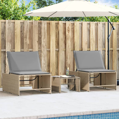 Ligstoelen 2 st met tafel beige poly rattan