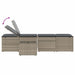 Ligstoelen 2 st met tafel lichtgrijs poly rattan