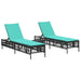 Ligstoelen 2 stuks met tafel Zwart Poly Rotan