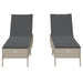 Ligstoelen 2 st met kussen poly rattan lichtgrijs