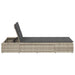 Ligbed met zwevend kussen poly rattan lichtgrijs