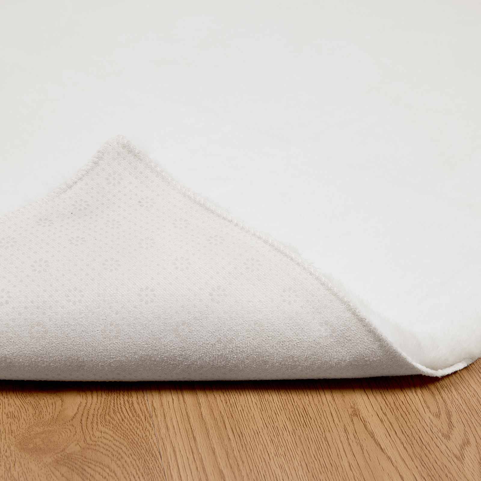 Antislip vloerkleed van imitatie konijnenbont OLITE Wit