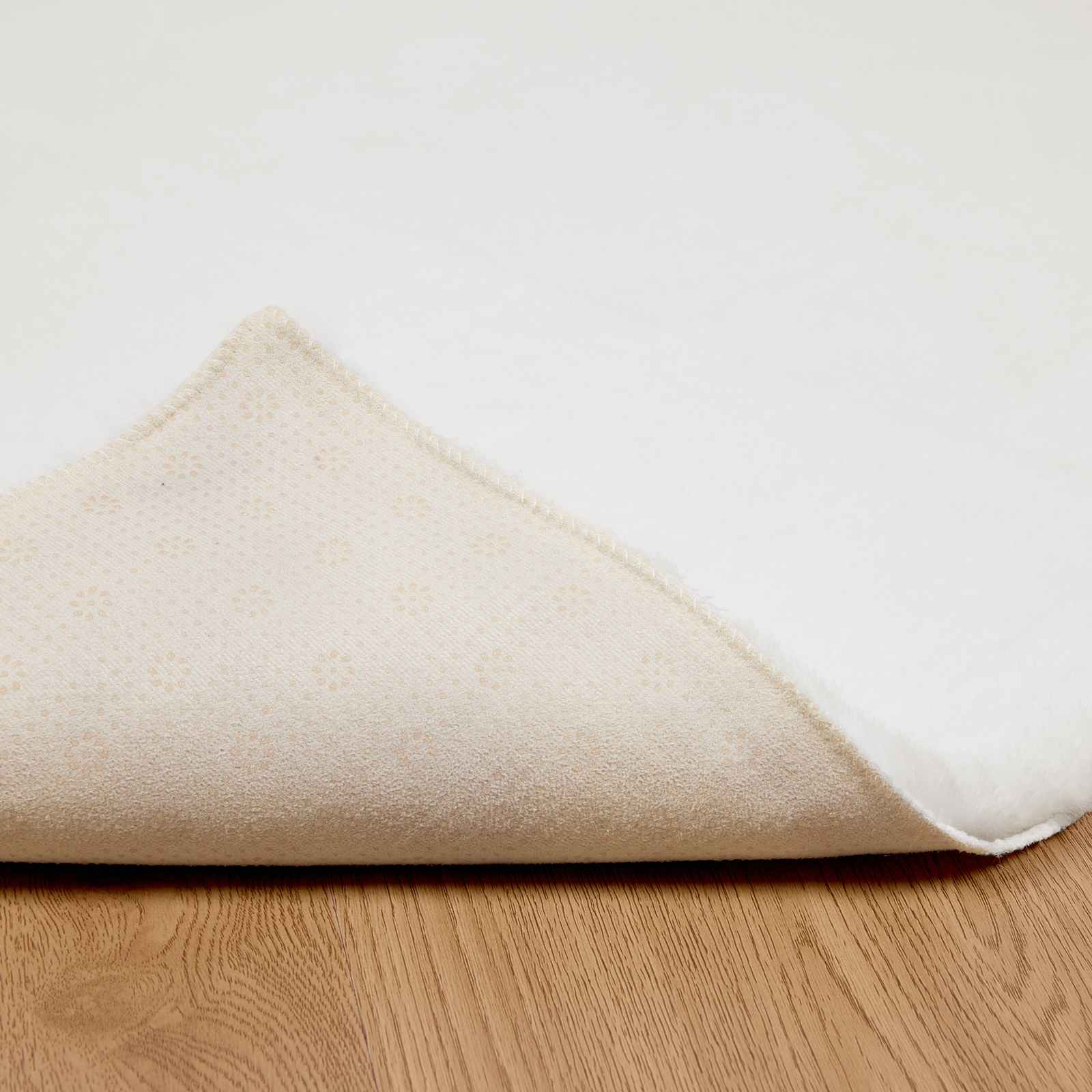 Antislip vloerkleed van imitatie konijnenbont OLITE Wit