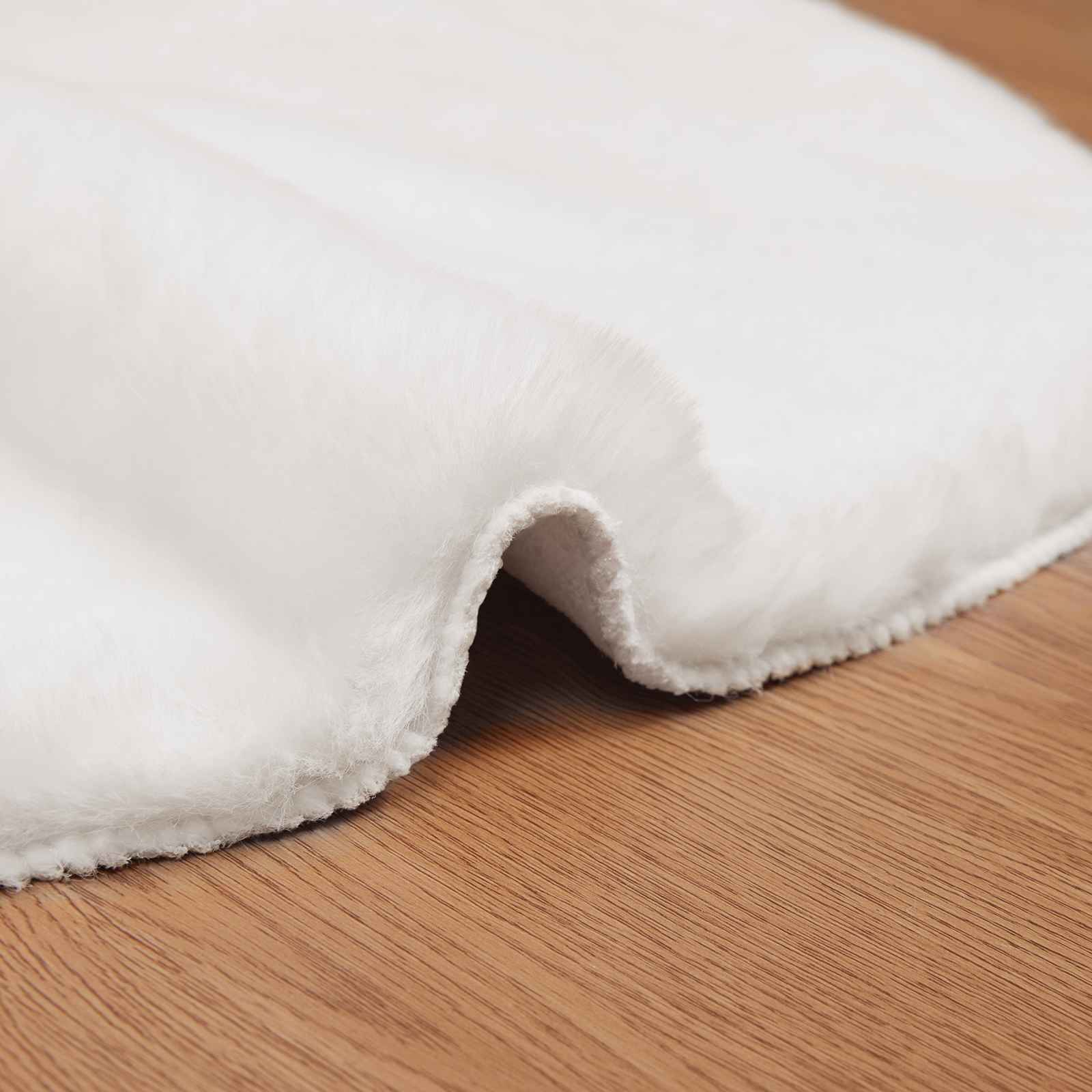 Antislip vloerkleed van imitatie konijnenbont OLITE Wit