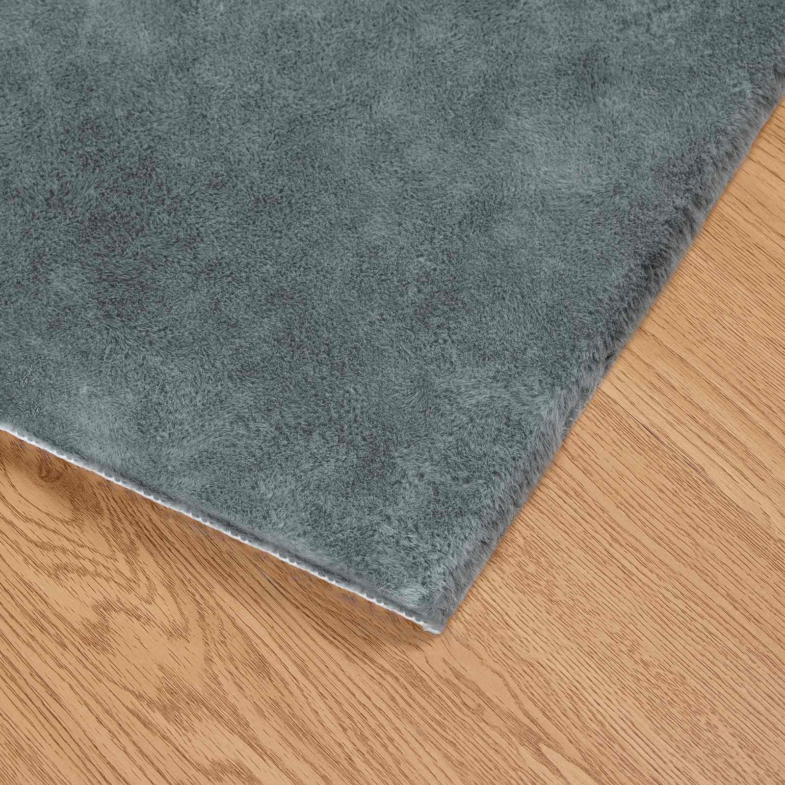 Antislip vloerkleed van imitatie konijnenbont OLITE 80 x 250 cm