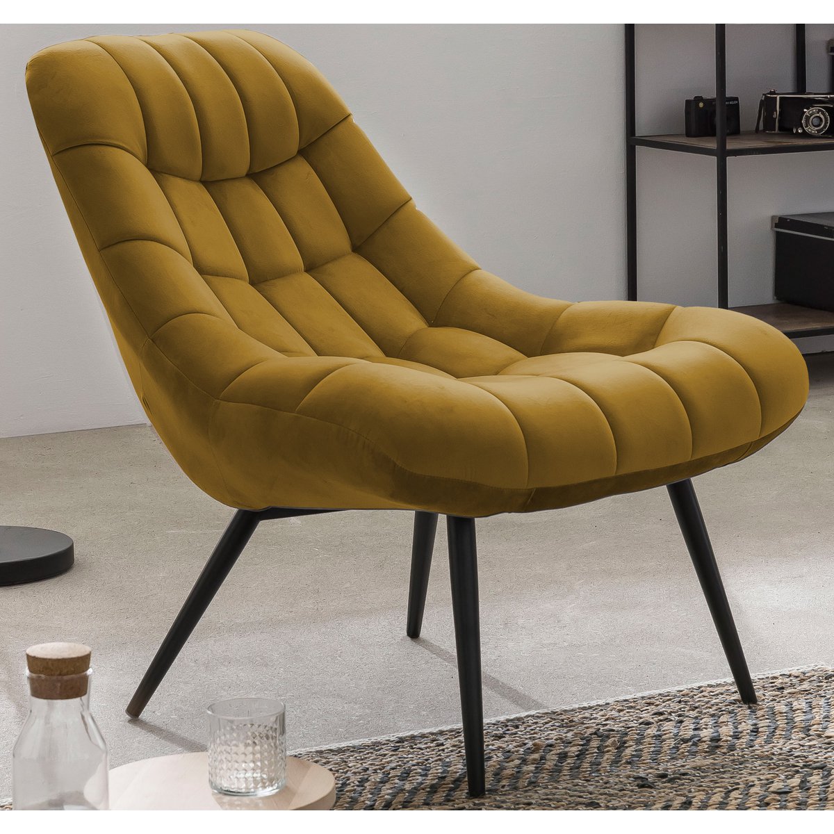 Fauteuil XXL fluweel geel metaal zwart