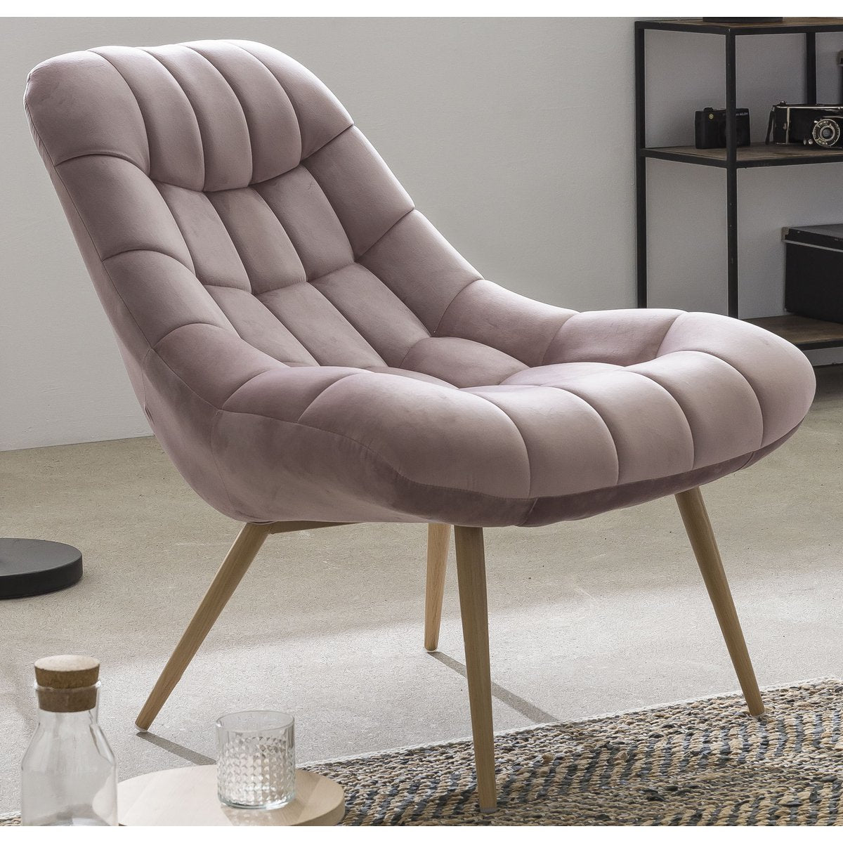 Fauteuil XXL fluweel roze metaal houtlook