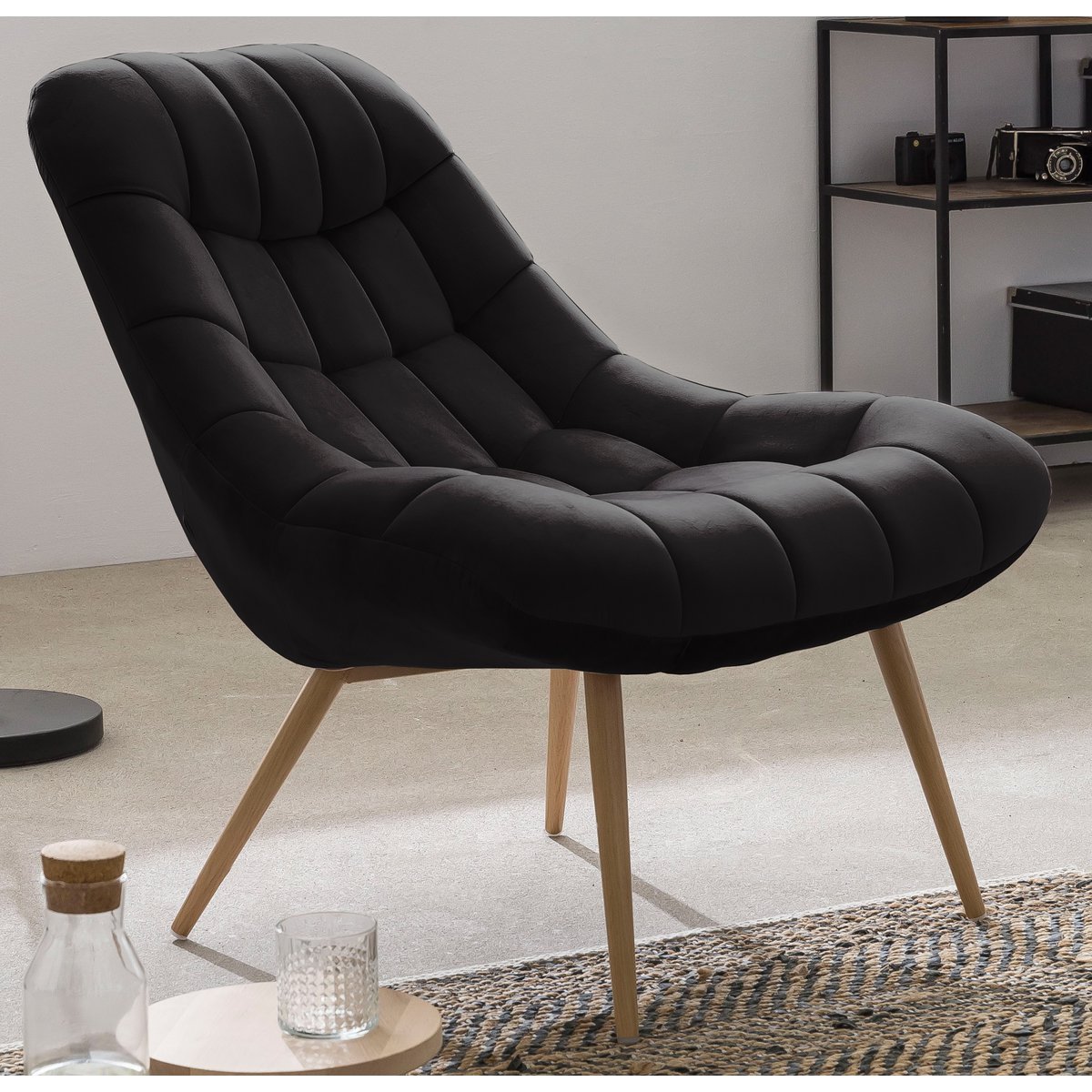 Fauteuil XXL fluweel zwart metaal houtlook